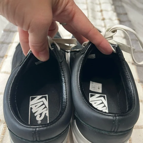 Vans Black and White Kids Sneakers - Picture 5 of 6